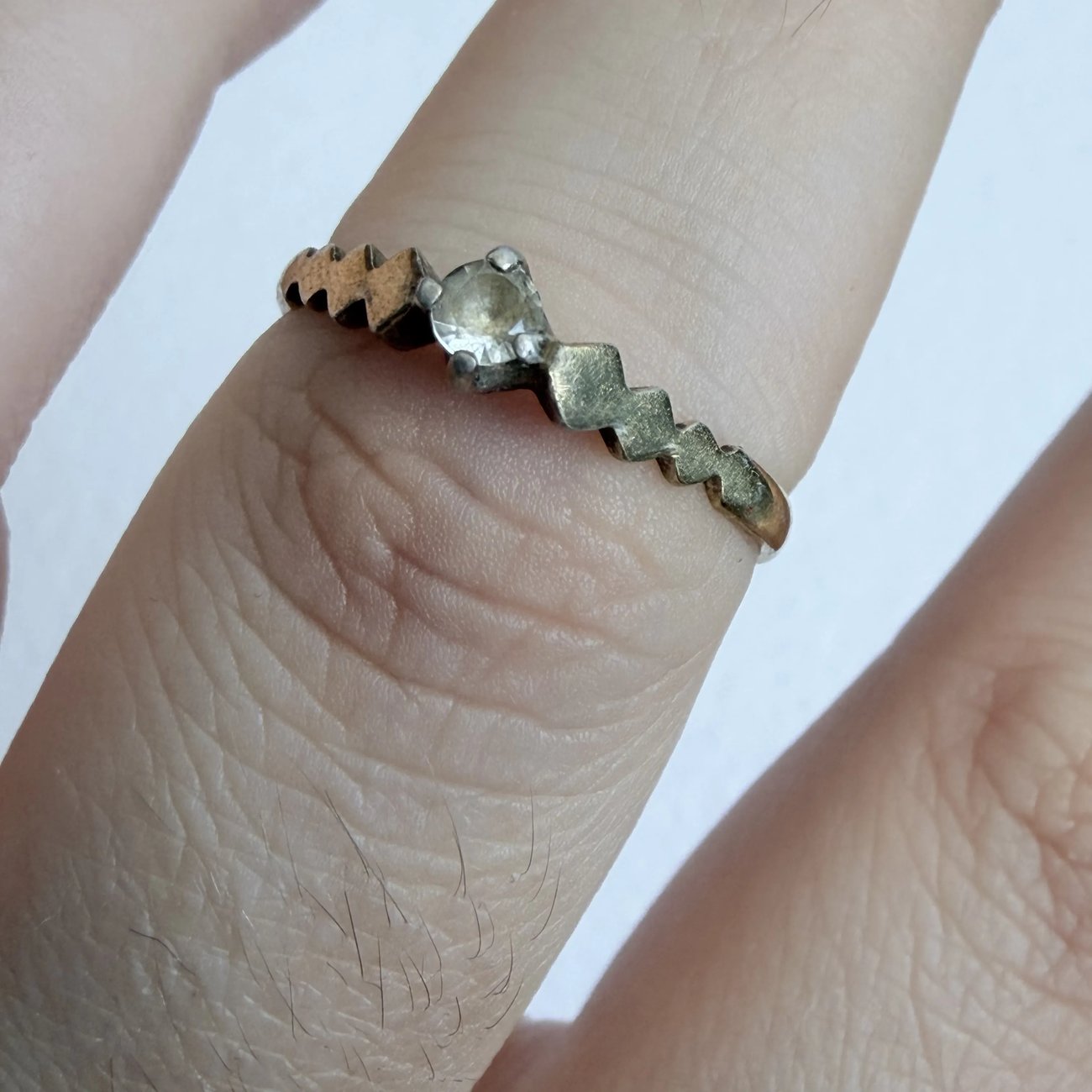 Vintage Silver Ring Clear Stone Zigzag Heart Band Stacking Gold Plated - 2