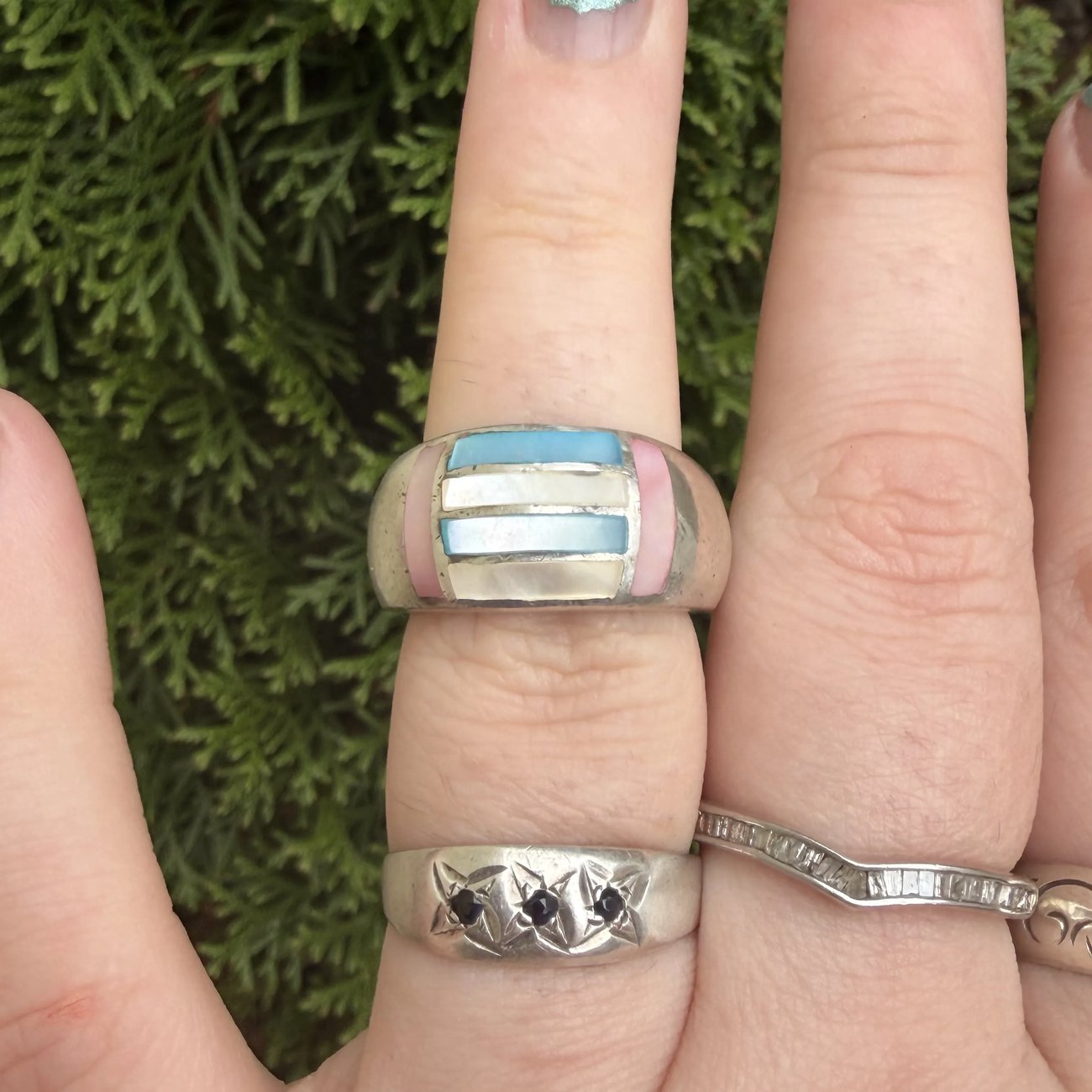 Vintage Sterling Silver Mother of Pearl Chunky Bubble Ring Pink Blue - 2