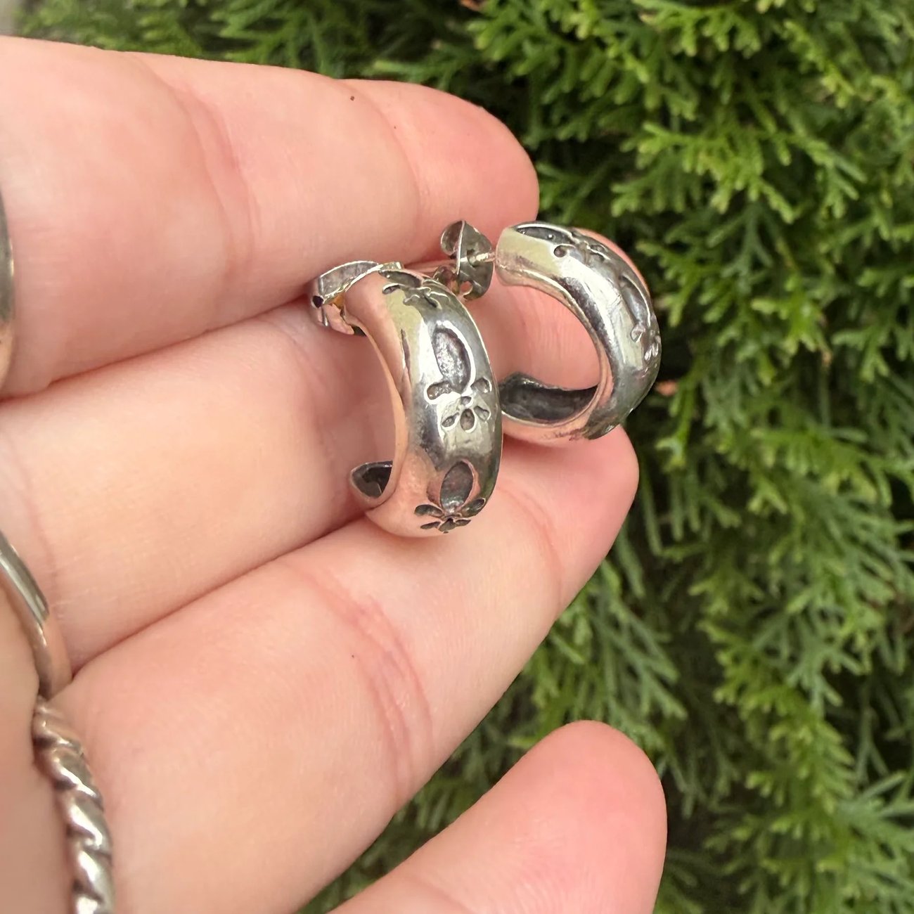Vintage Sterling Silver Half Hoop Floral Lily Earrings  - 2