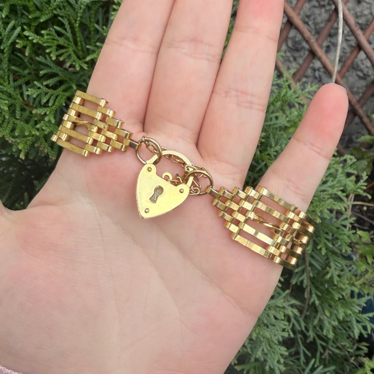 Gold Plate Heart Padlock Gate Bracelet Wide