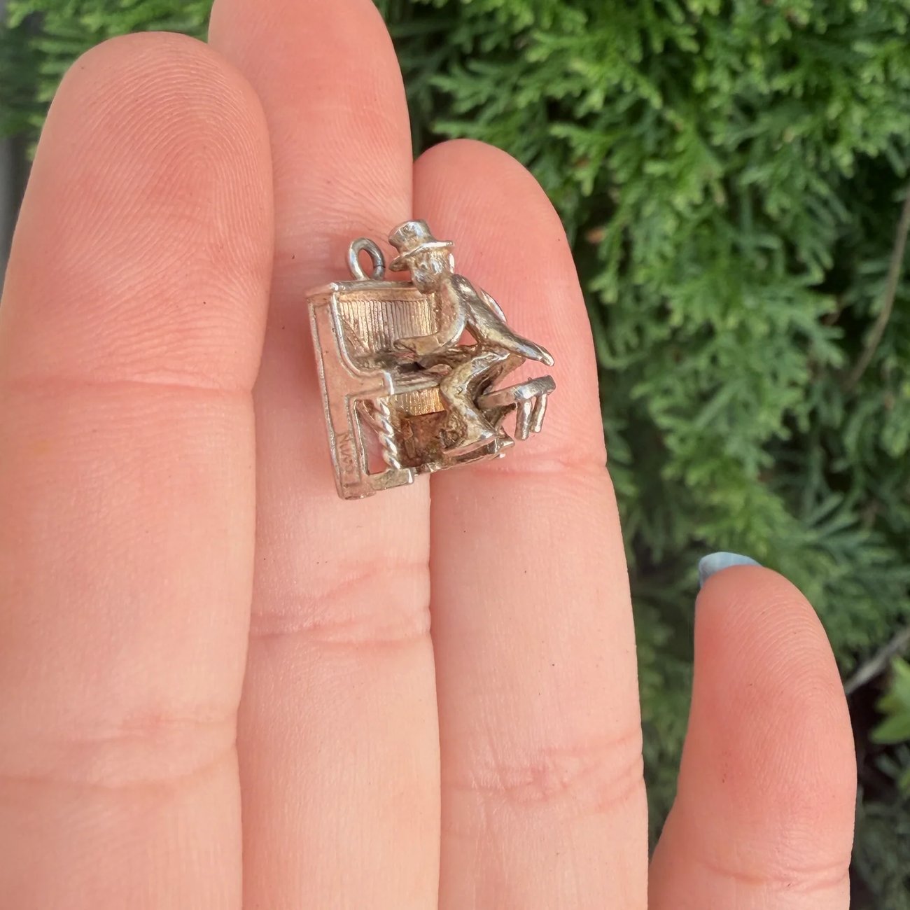 Vintage Silver Piano Man Moving Charm Pendant - 2