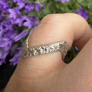 Vintage Sterling Silver Wishbone Ring Floral Engraved Band Lucky Stacking Chevron - 4