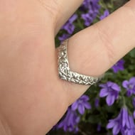 Vintage Sterling Silver Wishbone Ring Floral Engraved Band Lucky Stacking Chevron - 5