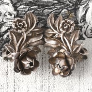 Vintage Silver Rose Floral Clip On Earrings Bouquet Statement Dimensional Pair - 3