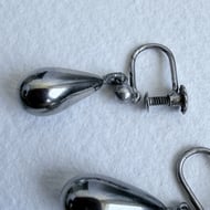 Vintage Silver Teardrop Drop Earrings Screw Back Polished Puffy Dangle Pair - 4