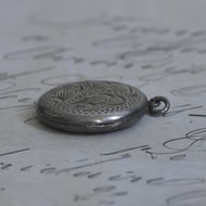 Vintage Sterling Silver Locket Round Engraved Thistle Scottish Photo Pendant Charm - 5