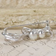 Vintage Sarah Coventry Silver Tone Leaf Brooch Faux Pearl Vintage Openwork Foliate Pin - 6