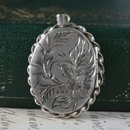 Vintage Sterling Silver Locket Pendant Engraved Floral Gold Accent Rope Frame - 2