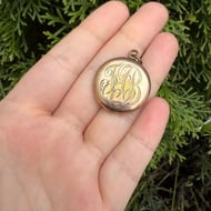 Antique Rolled Gold Photo Locket Pendant Engraved Monogram Round - 2