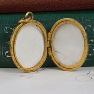 Antique Oval Locket Pendant Buckle Belt Rolled Gold Photo - 3