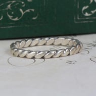 Silver Curb Woven Twist Band Ring - 4