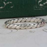 Silver Curb Woven Twist Band Ring - 6