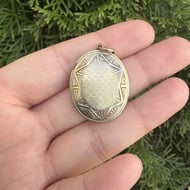 Antique Edwardian Locket 9ct Gold Front and Back Pendant - 2