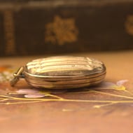 Antique Victorian Rolled Gold Oval Double Photo Locket Glass Pendant - 7