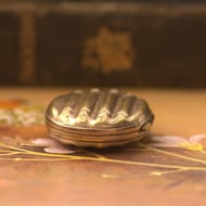 Antique Victorian Rolled Gold Oval Double Photo Locket Glass Pendant - 8