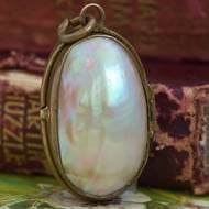 Antique Nacre Pendant Locket Mother of Pearl Victorian Pinchbeck - 5
