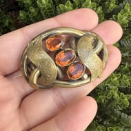 Antique Lovers Knot Victorian Glass Pinchbeck Etched Gold Tone Brooch - 3