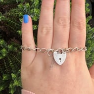 Vintage Sterling Silver Padlock Heart Bracelet Fred Manshaw 1975 - 9