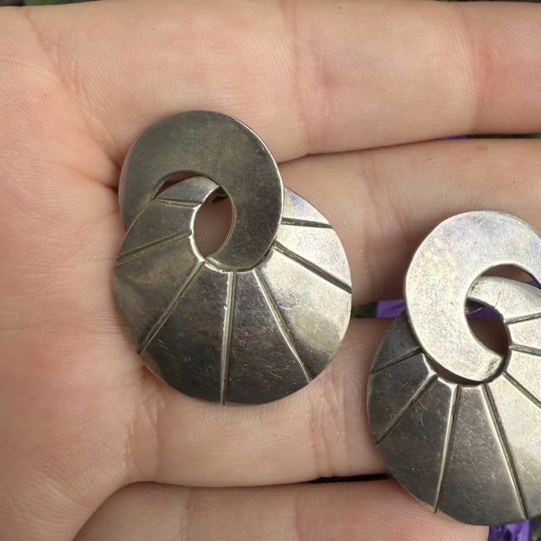 Vintage Taxco Mexico Sterling Silver Sunburst Disc Earrings Modernist Statement - 2