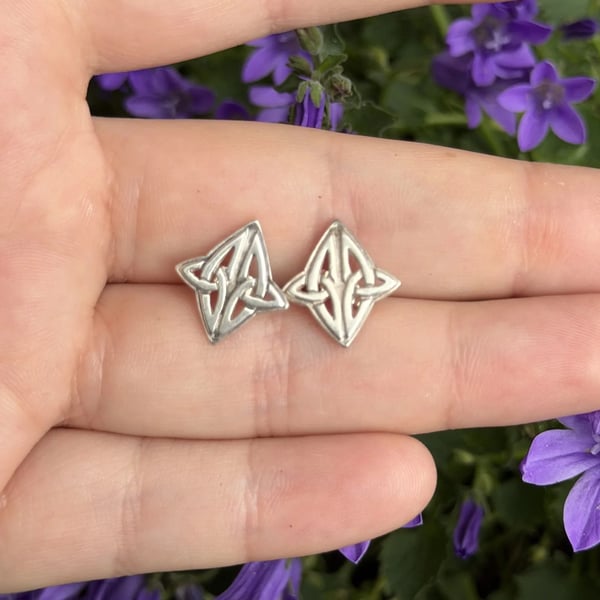 Ola Gorie Sterling Silver Celtic Knot Stud Earrings Scottish Orkney Designer
