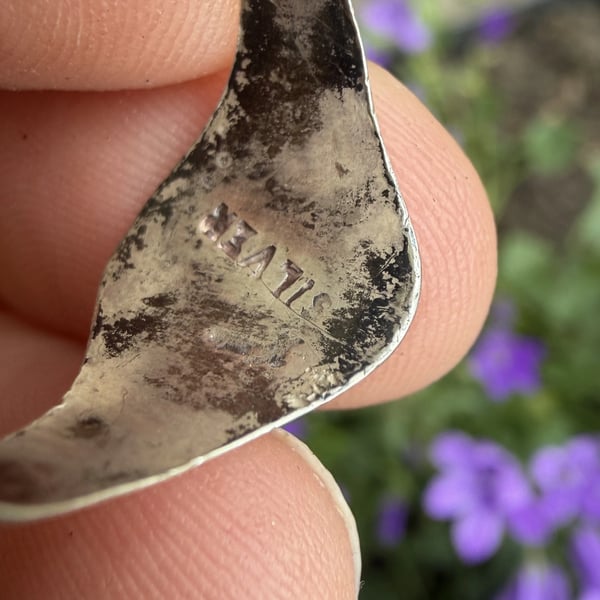 Vintage Sterling Silver Signet Ring Etched Scroll Detail Cushion Face Gents - 2
