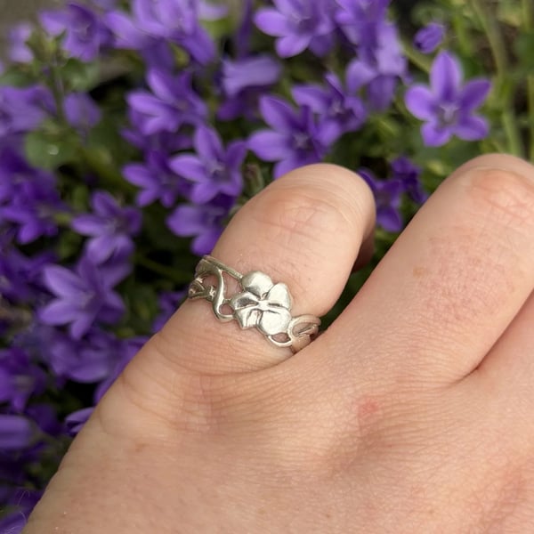 Vintage Sterling Silver Iris Flower Ring Floral Band Botanical Nature