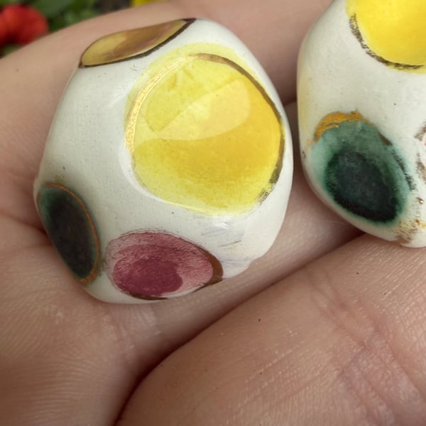 Vintage Hand Painted Ceramic Clip On Earrings Colourful Polka Dot Studio Pottery - 2