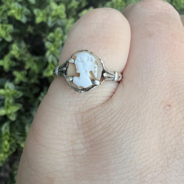 Vintage  Silver Shell Cameo Ring - 2