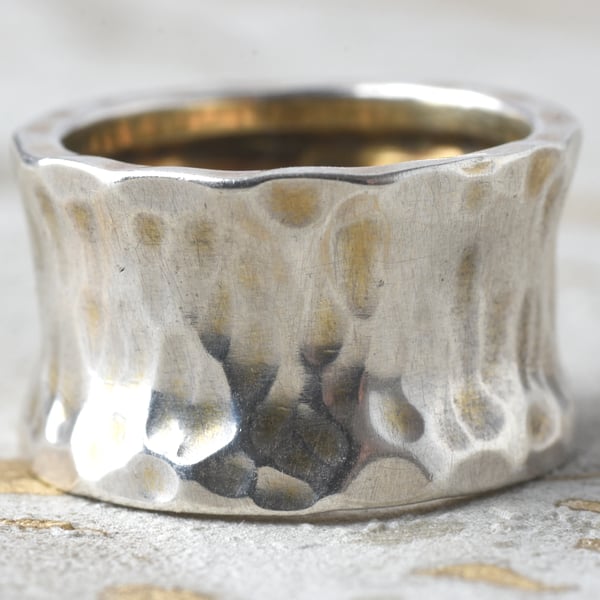 Vintage Sterling Silver Hammered Concave Wide Band Ring Chunky Modernist Saddle
