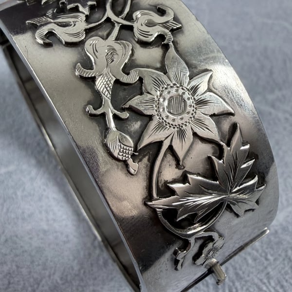 Antique Victorian Silver Bangle Aesthetics Ivy Leaf Hinged Bracelet Sterling 925 - 2