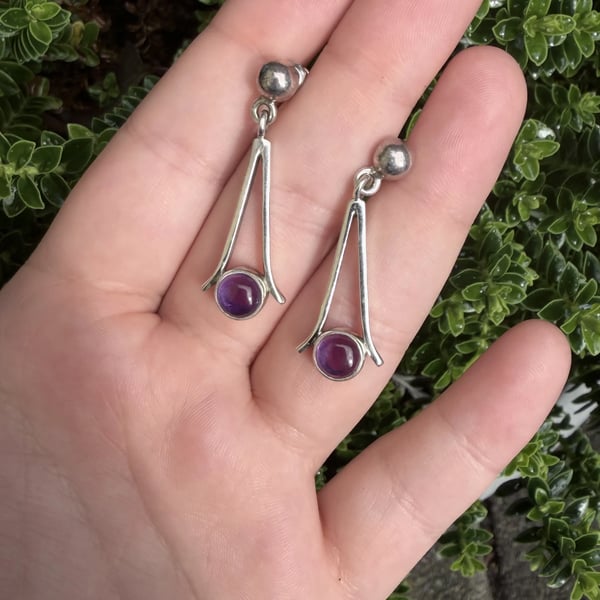 Silver Amethyst Drop Earrings Modernist Purple Cabochon Wishbone Dangle Pair - 2