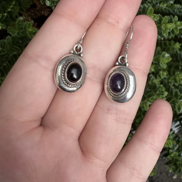 Sterling Silver Drop Earrings Mismatched Onyx Amethyst Oval Cabochon Boho Odd - 2