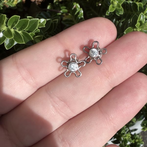White CZ Flower Stud Earrings Silver Daisy Open Wire Studs Clear Small Floral