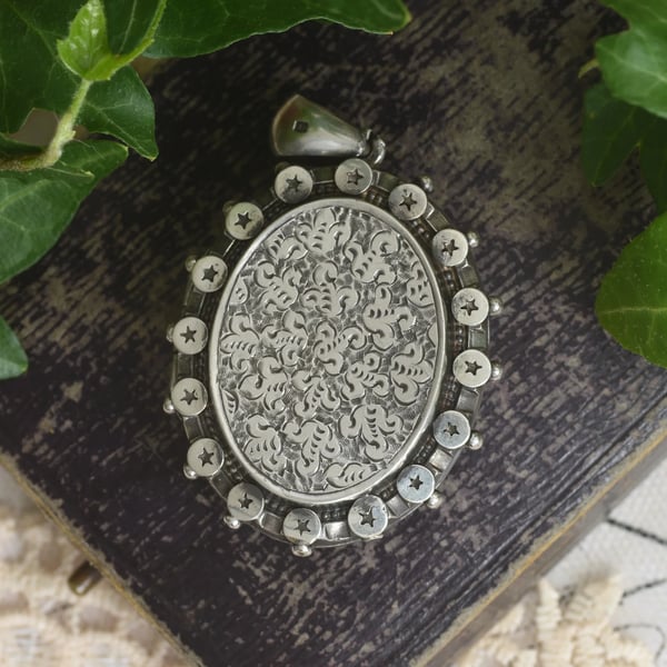 Antique Victorian Sterling Silver Locket Oval Engraved Star Set Aesthetic Pendant