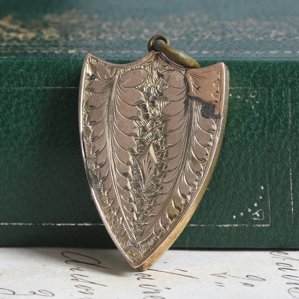 Antique Rolled Gold Shield Locket Engraved Fern Foliate Photo Pendant Fob Medal Charm - 2