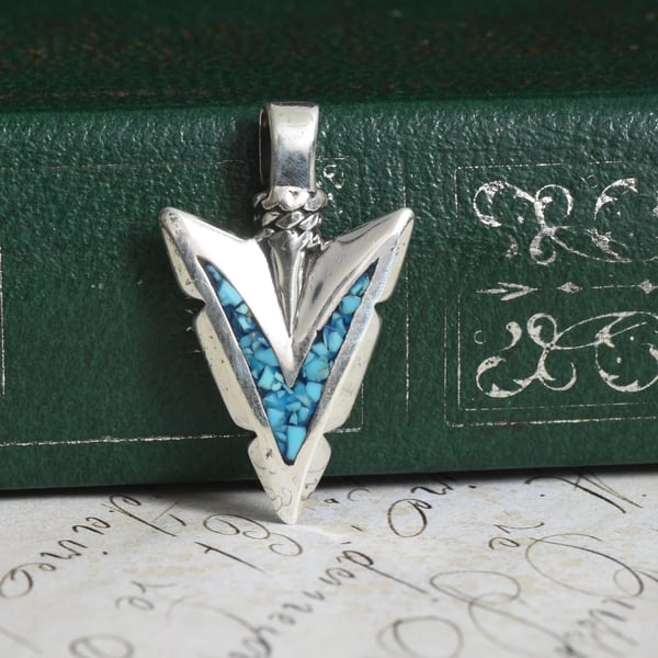 Southwestern Sterling Silver Arrowhead Pendant Turquoise Chip Inlay Arrow Boho Statement