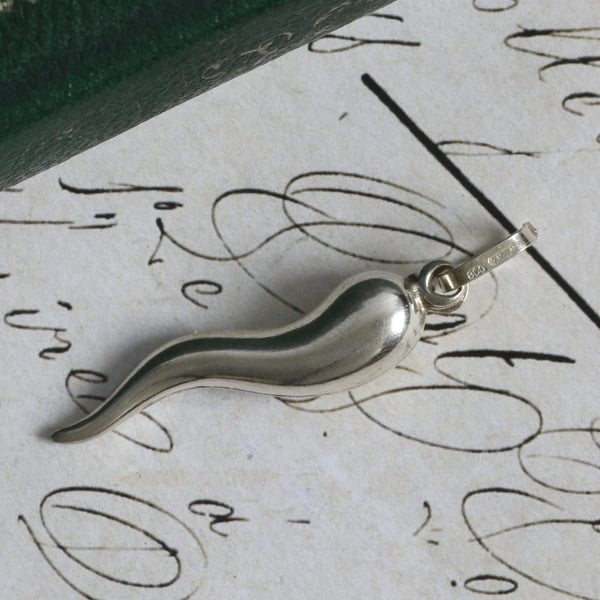 Vintage Italian Horn Cornicello Pendant 800 Silver Good Luck Charm Corno Lucky Amulet Italy - 2
