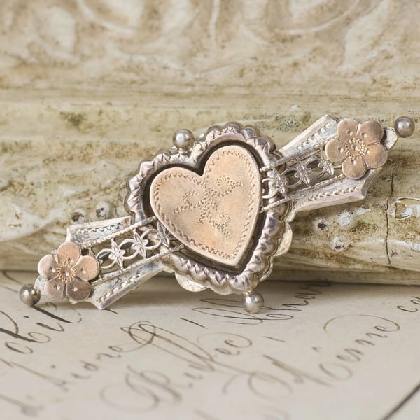 Antique Sterling Silver Heart Brooch Chester Gold Plated Forget Me Not Bar Pin
