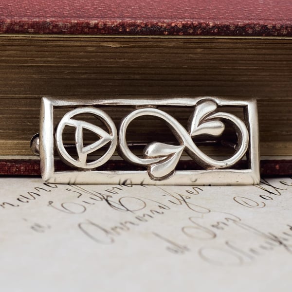 Vintage Sterling Silver Scottish Rose Brooch Pin Rectangular