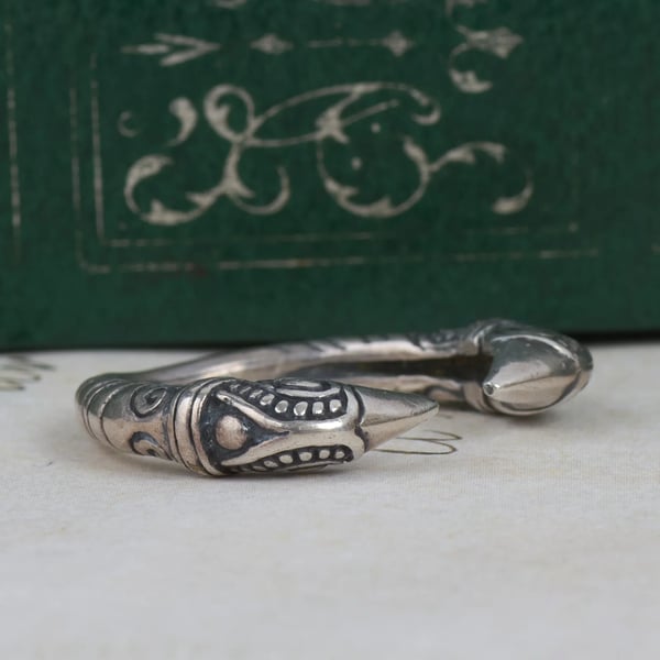 Sterling Silver Raven Head Ring Norse Viking Odin Band Twin Bird Spiral Eye 925