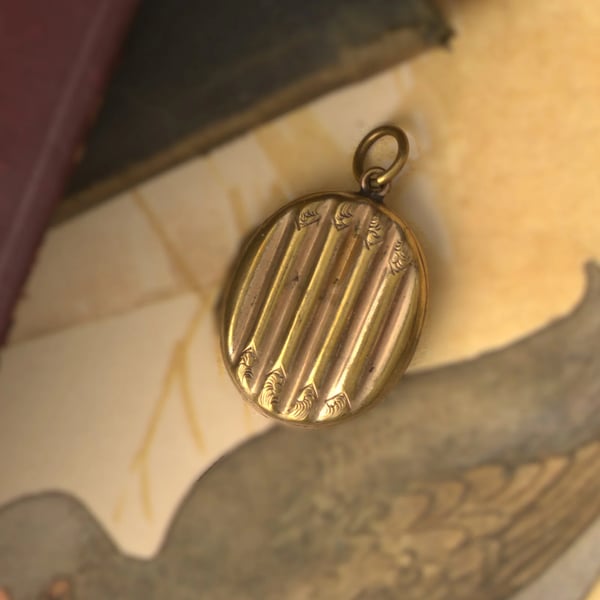 Antique Victorian Rolled Gold Oval Double Photo Locket Glass Pendant