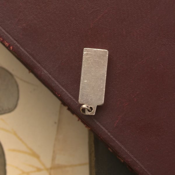 Vintage Silver 5g Charm Pendant Rectangle  - 2
