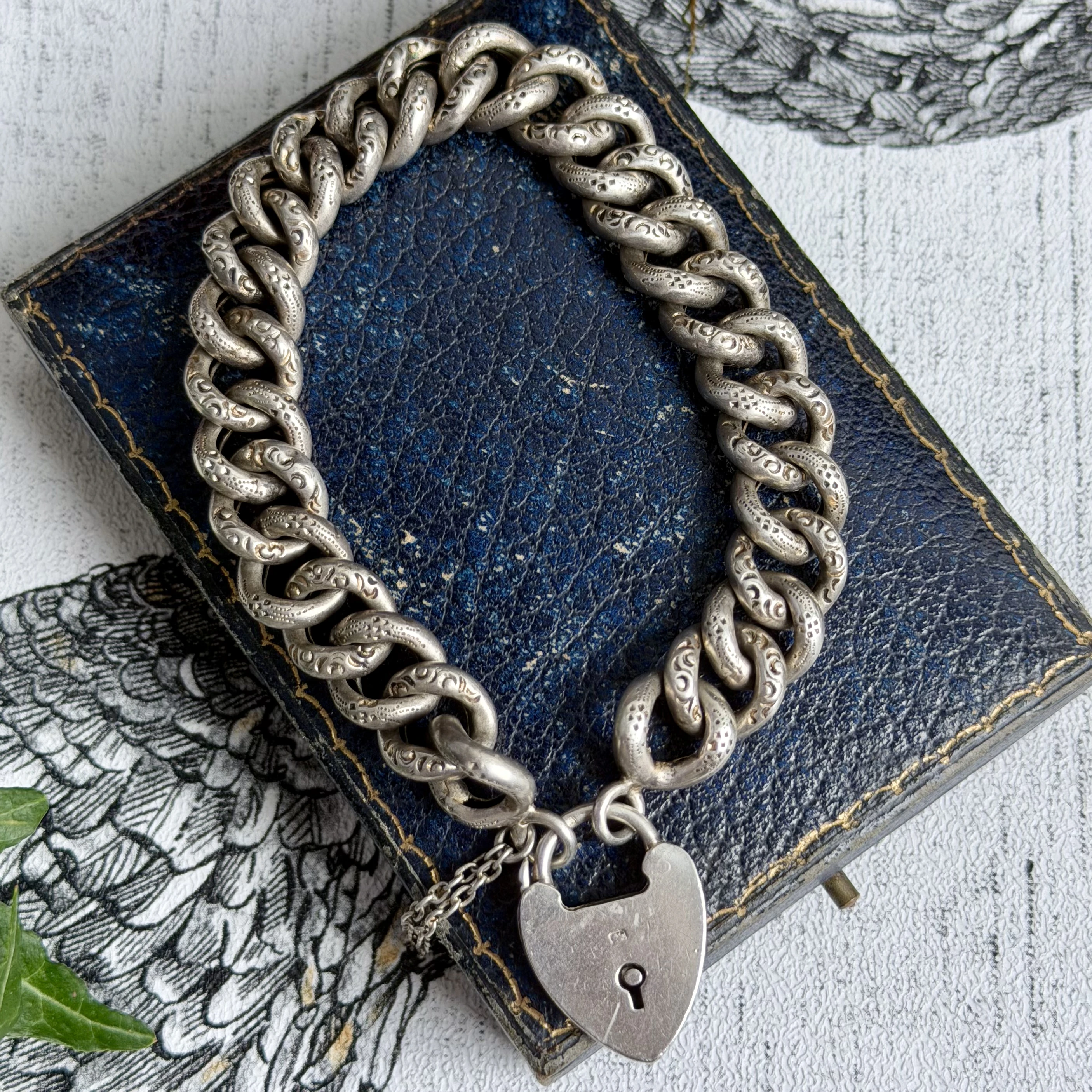 260715B-001 — 260715B-001-1.webp Antique Victorian Sterling Silver Curb Bracelet Heart Padlock Engraved Chunky