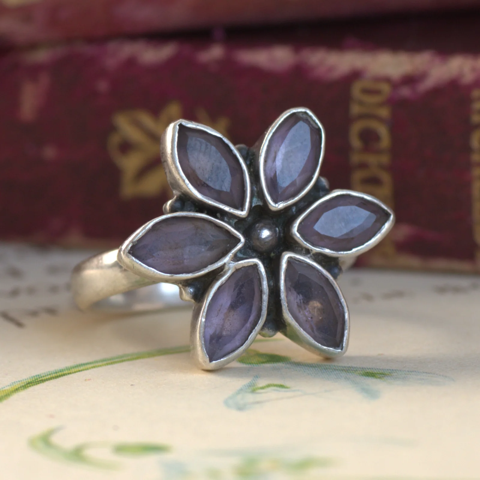 260903B-006 — 260903B-006-8.webp Sterling Silver Amethyst Flower Cluster Ring Purple 925