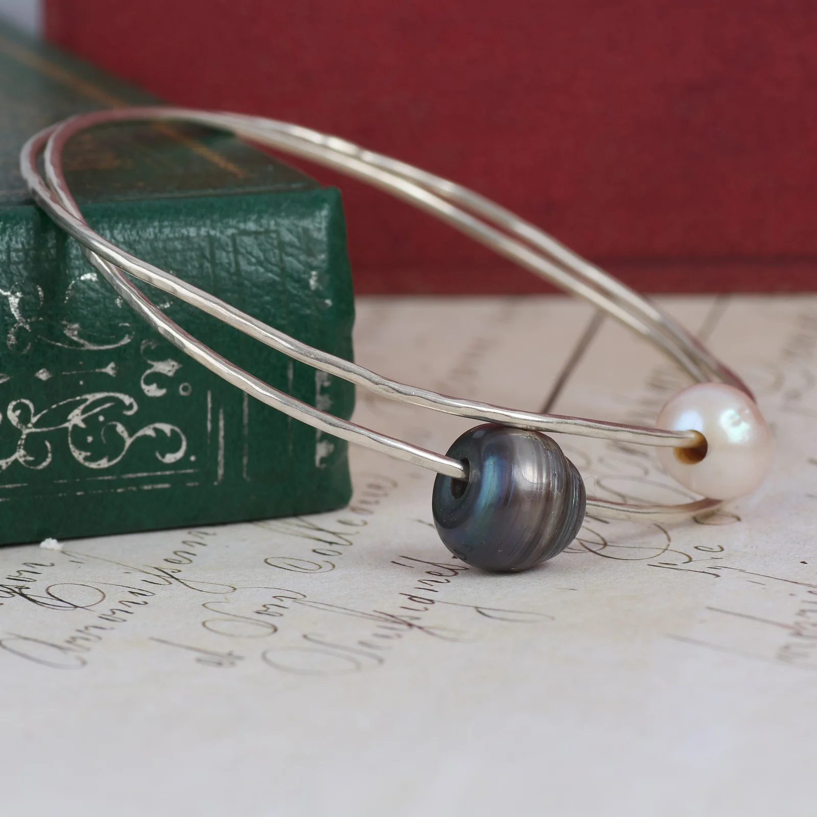 260903C-004 — 260903C-004-5.webp Silver Bangle Bracelet Pearl Twin Hammered Wire Stacking Cuff Peacock