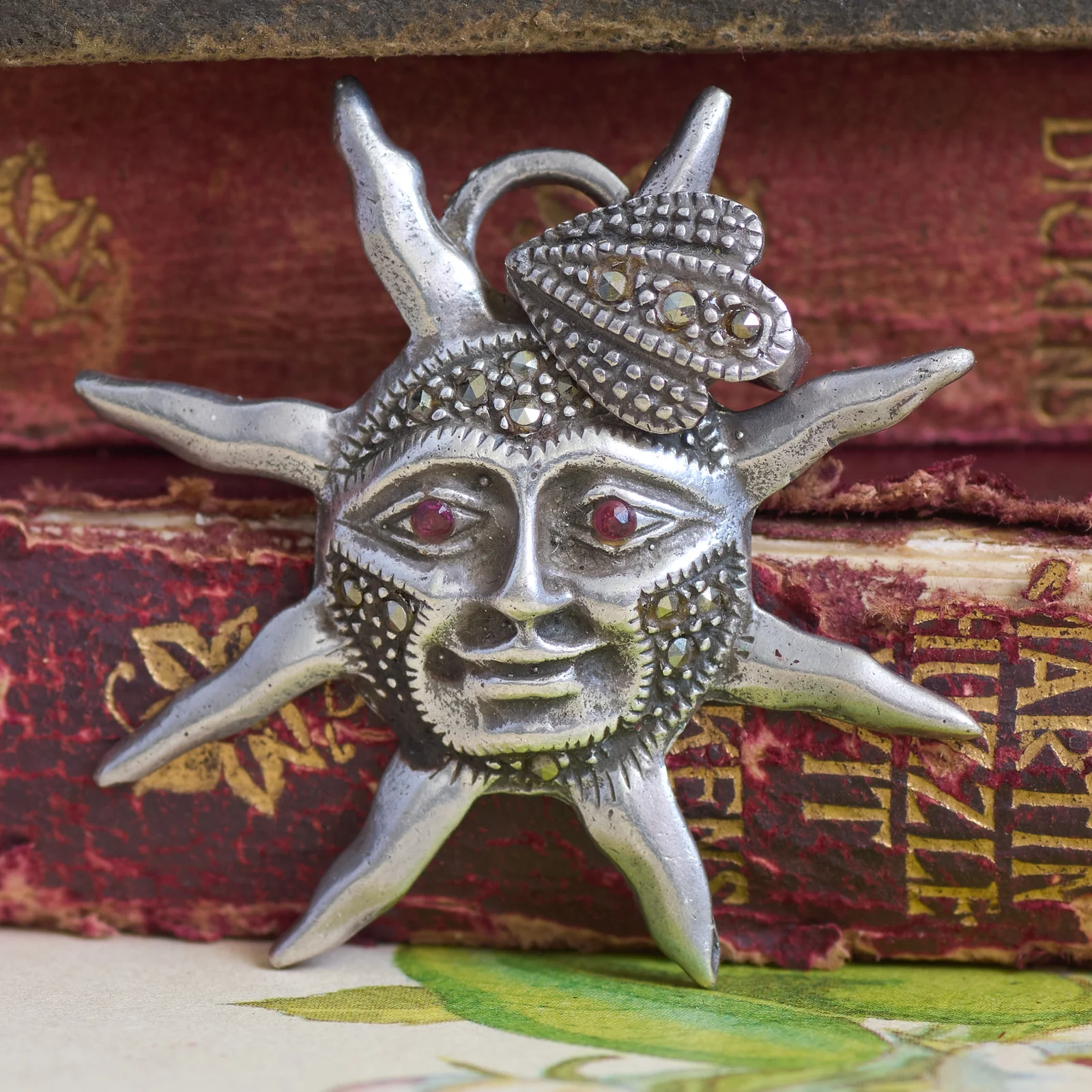 260903C-007 — 260903C-007-2.webp Sterling Silver Marcasite Sun Pendant Celestial Face Vintage Boho