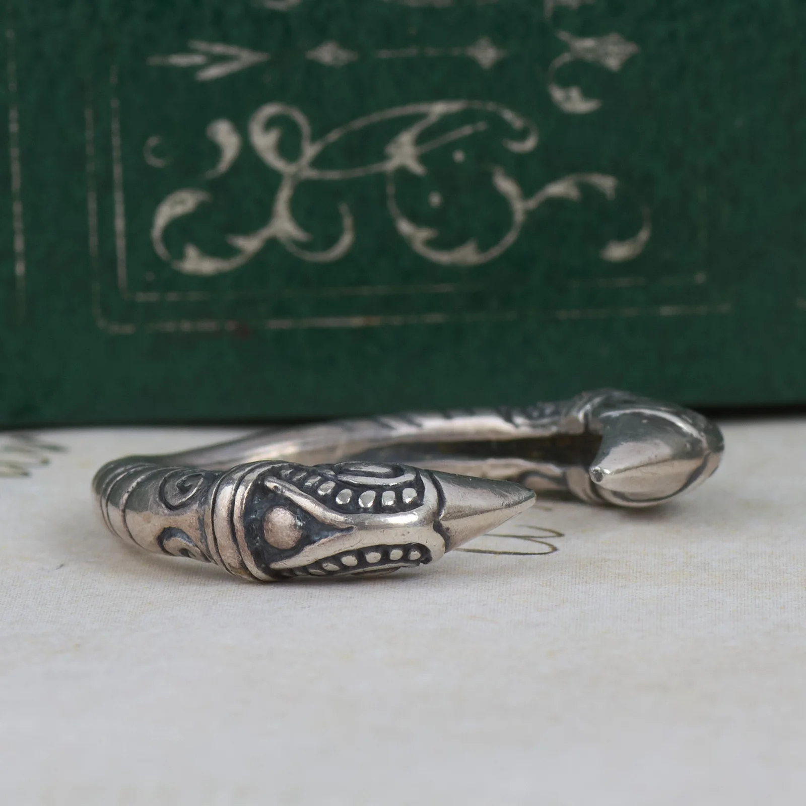 260903C-009 — 260903C-009-8.webp Sterling Silver Raven Head Ring Norse Viking Odin Band Twin Bird Spiral Eye 925