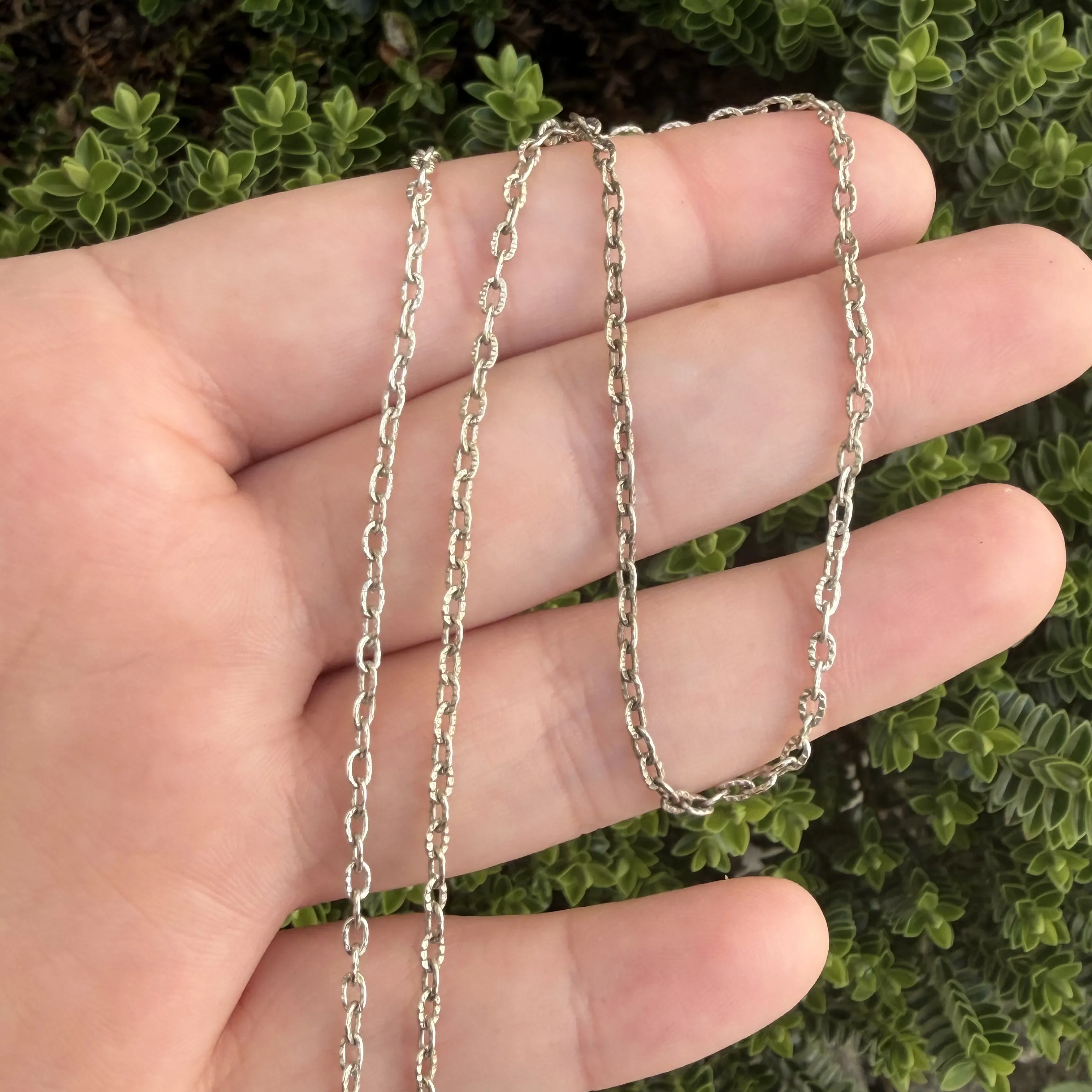 260929D-001 — 260929D-001-1.webp Vintage Dainty Sterling Silver Diamond Cut Cable Chain 18"