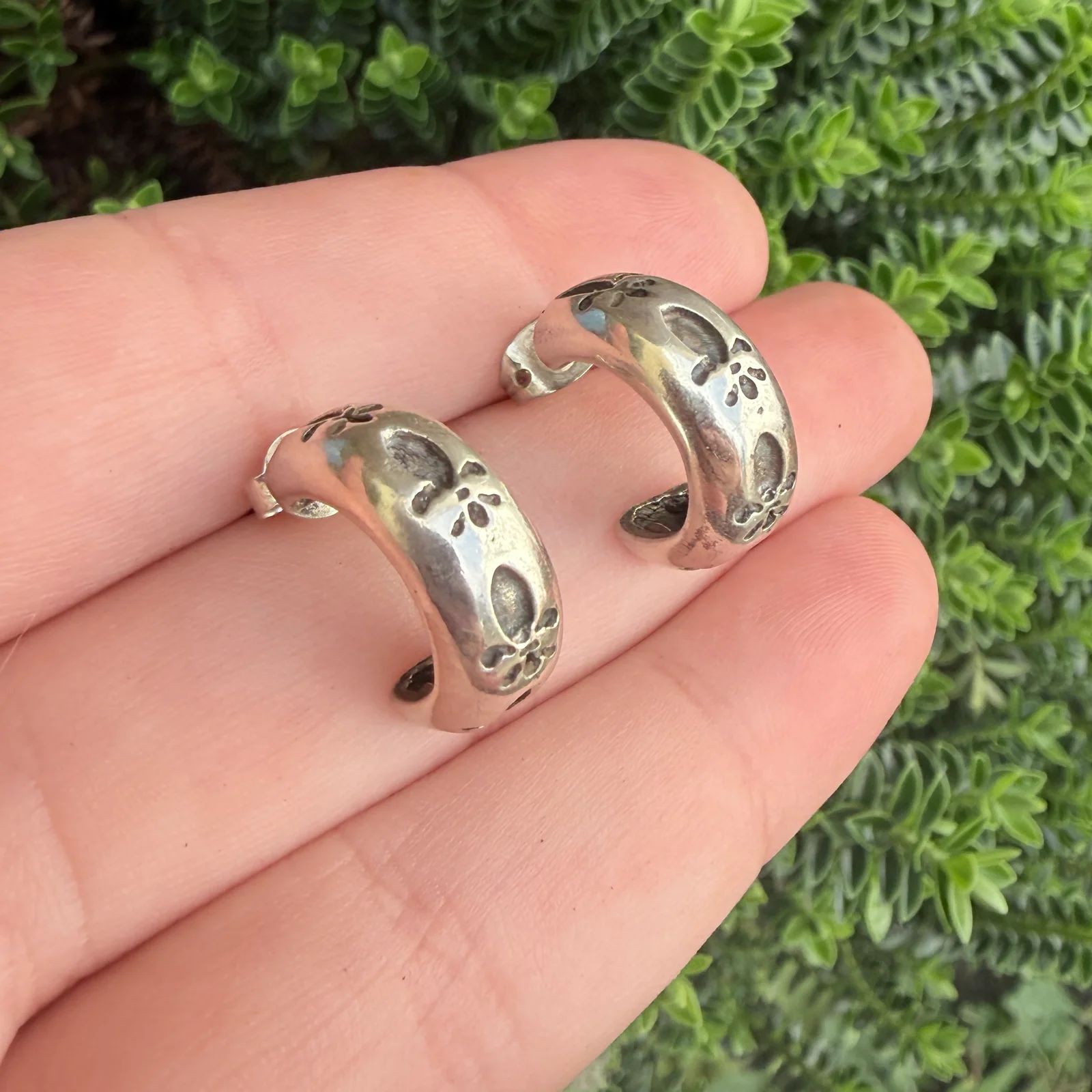 261001-003 — 261001-003-7.webp Vintage Sterling Silver Half Hoop Floral Lily Earrings