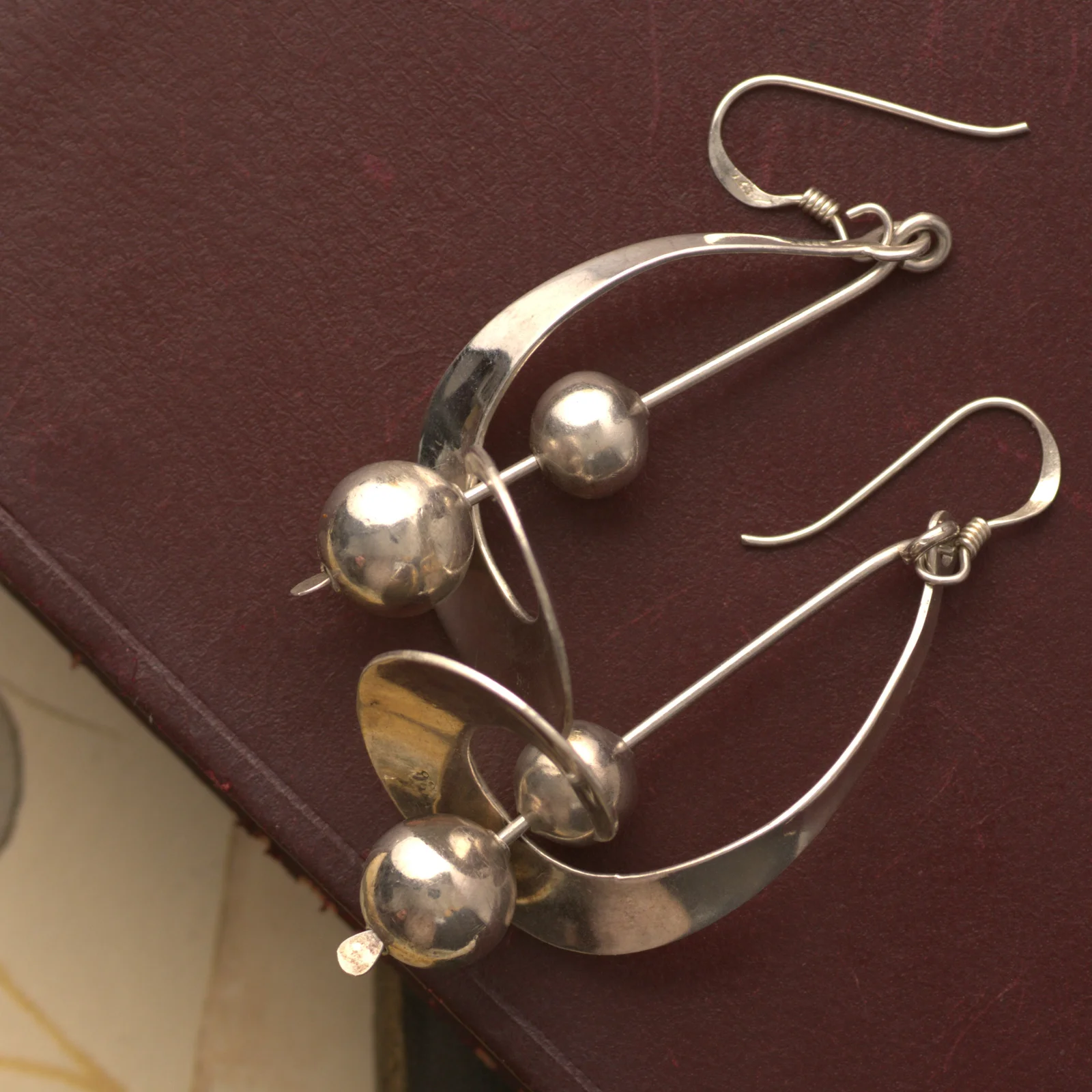261003A-024 — 261003A-024-1.webp Vintage Elongated Spiral Drop Ball Bead Sterling Silver Earrings Modernist